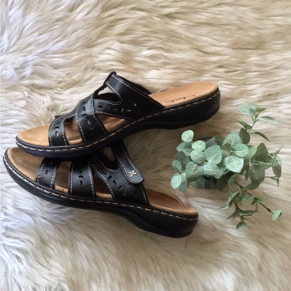 Clarks - Like new leather sandals - Picture 3 of 6